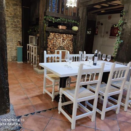 Hotel Dona Lola Izarra Bagian luar foto