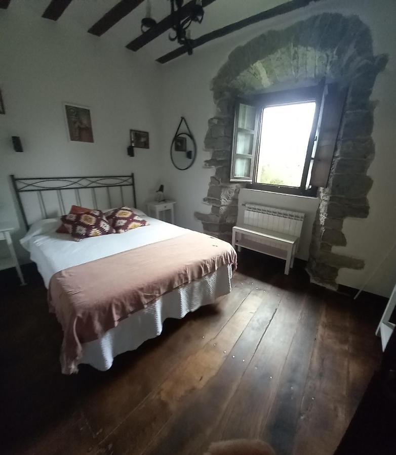 Hotel Dona Lola Izarra Bagian luar foto